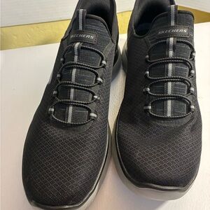 Skechers Men's Black and Gray Loafers